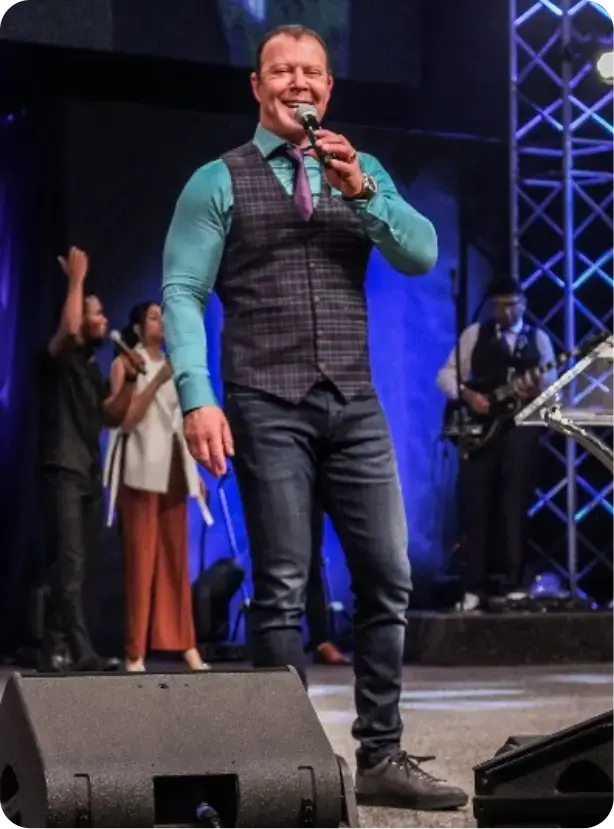 Pastor At Boshoff preaching